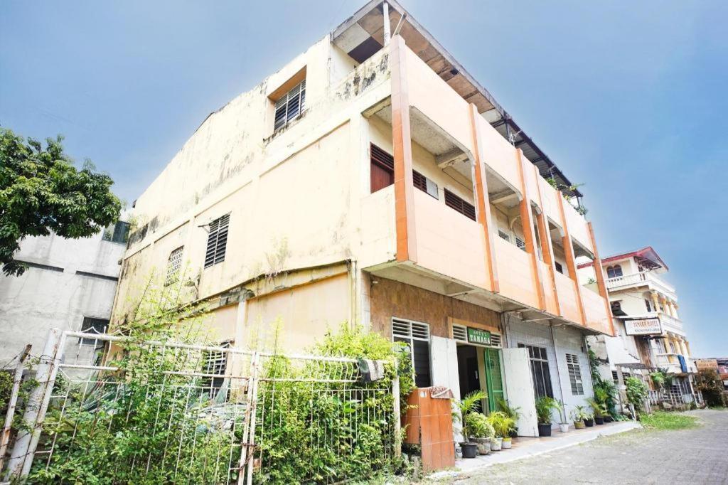 Oyo 931012 Tamara Homestay Syariah Medan Bagian luar foto